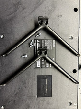 LOGIK L50AUE21 50" TV STAND LEGS AND SCREWS