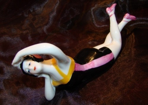 Figurine bathing beauty sexy - bathing,