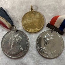 Coronation medals - George V