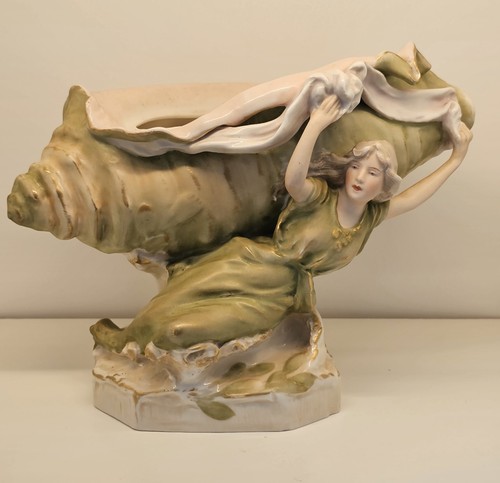 Royal dux porcelain shaped - dux,