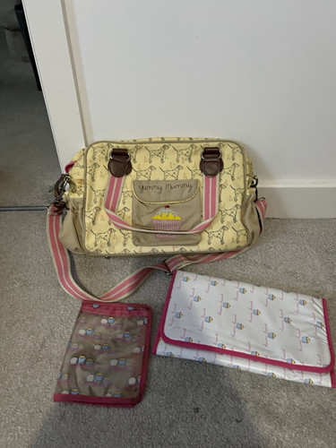 Yummy mummy messenger changing - mummy,