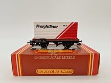 Hornby Railways R017 - Conflat Wagon & Freightliner Container - OO Gauge - Boxed