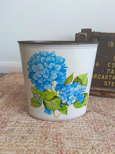 Vintage floral worcester - floral, ware