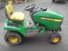 John Deere  X320 Ride on Mower