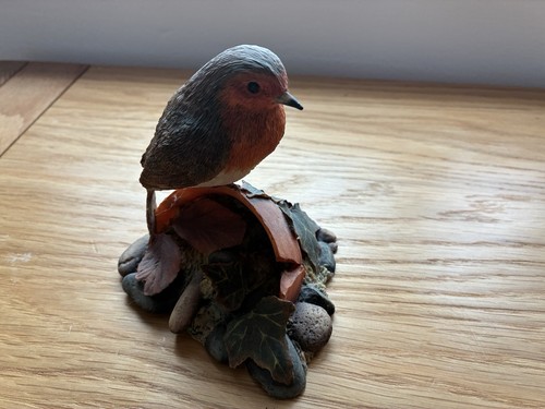 Border fine arts robin - border,