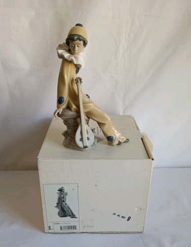 Lladro nao wandering - /,