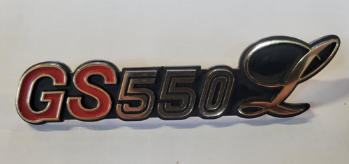 Suzuki 68131 47200 emblem - suzuki, 68131-47200
