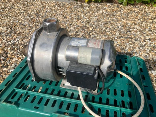 Lowara water pump - 240v, 0.75hp