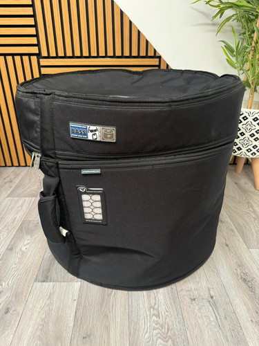 Protection racket x18 - protection, 22"x18"