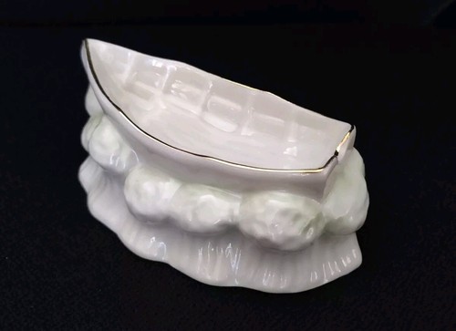 Vintage belleek irish pottery - vintage,