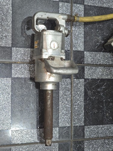 Inch drive air impact wrench - air,