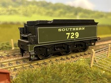 Hornby OO Gauge T9 Tender