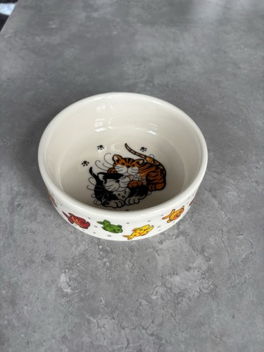 Green cloverleaf pottery - green,