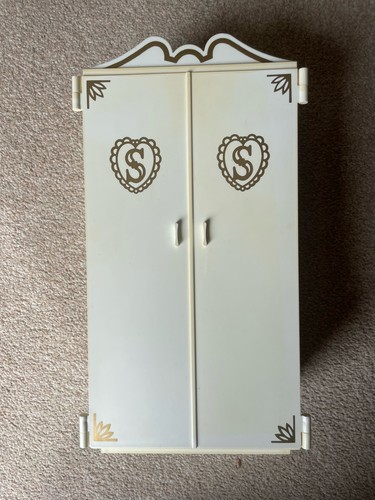 Sindy doll wardrobe - sindy,