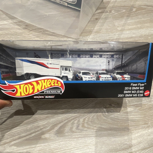 Hot wheels premium - hot,