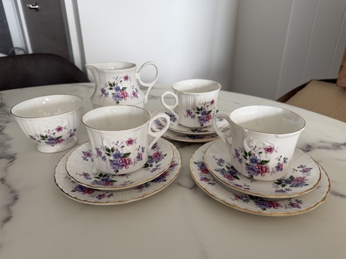 Vintage royal grafton fine - royal,