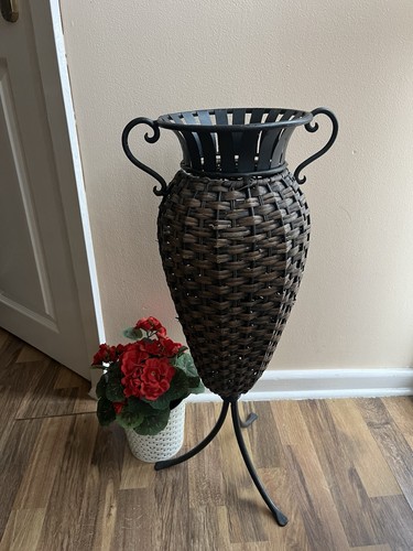 Vintage metal woven - metal,
