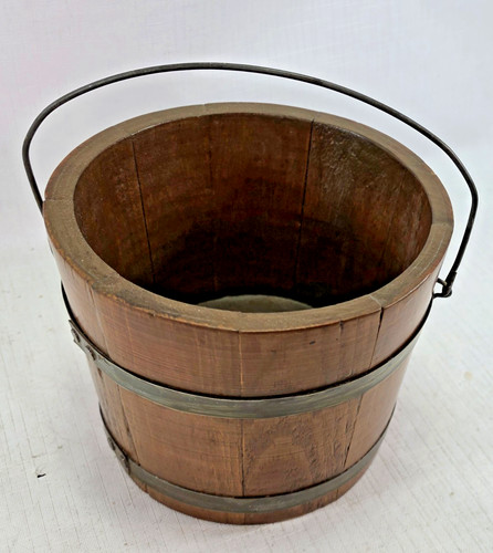 Old wooden berry - bucket, wire