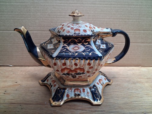 19c imari teapot with - imari, stand