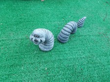 SMALL WIGGLY WORM CONCRETE