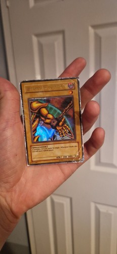 Left arm of exodia - yu-gi-oh,