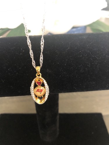 Buccaneers necklace￼