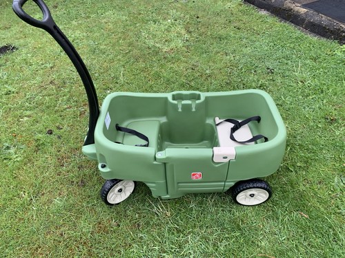 Step pull along - wagon, for