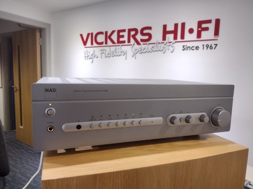 Nad c352 integrated amplifier - nad,