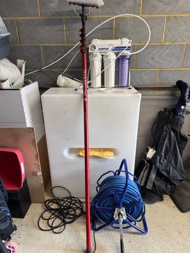 Water fed pole window cleaning - fed,