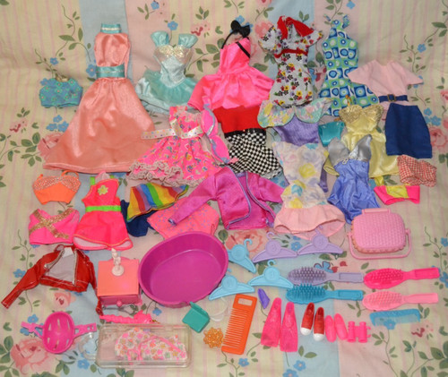 Bundle vintage barbie dresses - bundle,