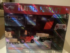 RC Forklift Truck with LED Light, Spray & Lift - Remote Control Construction Toy
