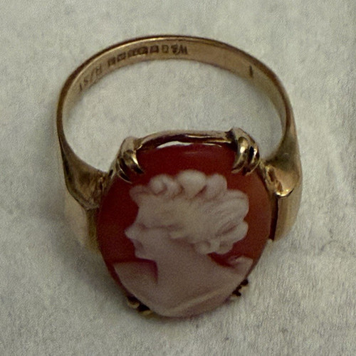 9ct yellow gold - gold, red