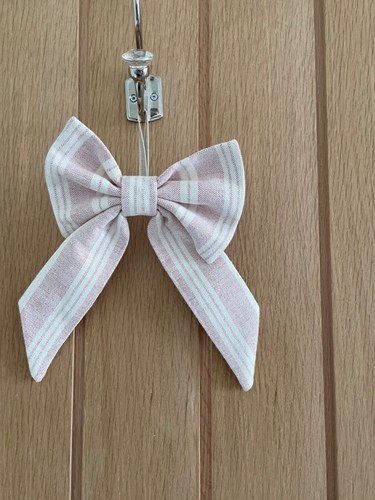 Susie watson small bow door - susie,