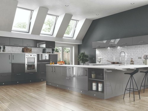 Grey high gloss kitchen - gloss,