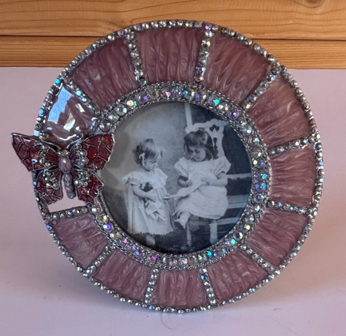 Vintage pink enamelled round - vintage,