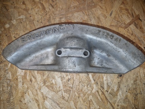 Hydraulic pipe bender former