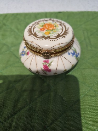 Vintage preloved leonardo - vintage,