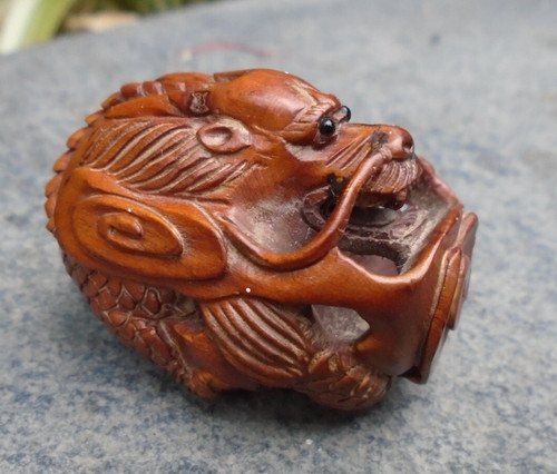 Japanese dragon netsuke with