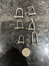 Sailing dinghy shackles job