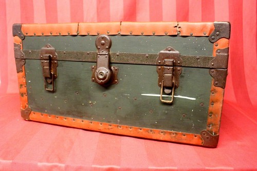 Vintage wooden chest cabin - wooden,