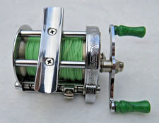 Vintage Pflueger Akron No 1893