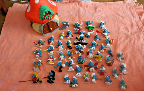 Vintage peyo smurfs - smurfs, toadstool