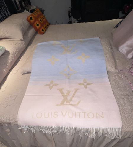 Louis vuitton scarf - louis, lv