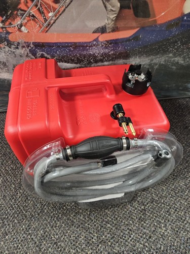 Mercury mariner plastic - l,