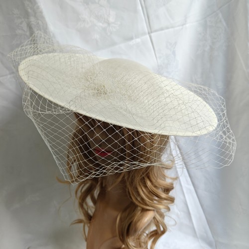Ivory cream veil - ivory, wide