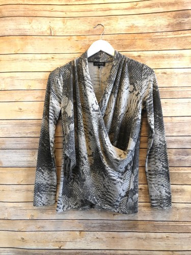 State surplice v neck - state,