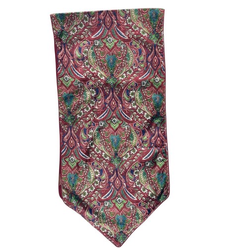 New table runner - runner, jewel