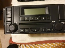 Original, genuine Land Rover Freelander 2 CD player radio
