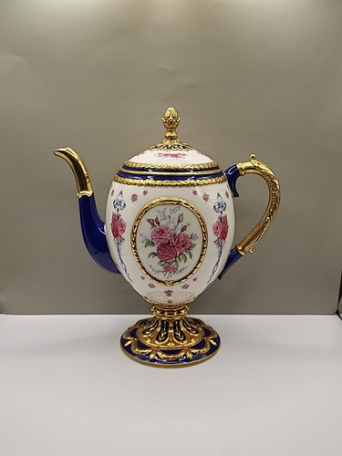 Vintage house faberge - of,