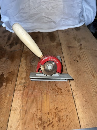 Vintage arcoy hand crank - hand,
